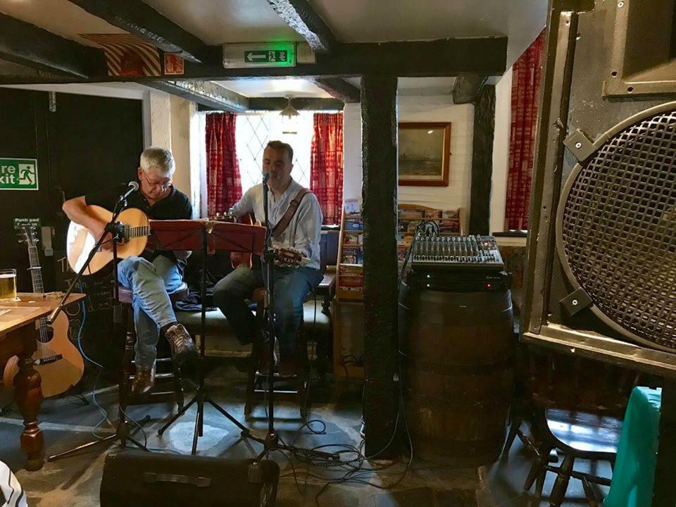 Jolly Sailor Inn 루 외부 사진